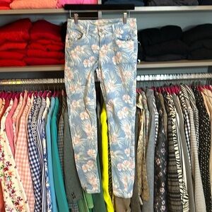 Old Navy Rock Star pink flowered mid rise skinny jeans size 4